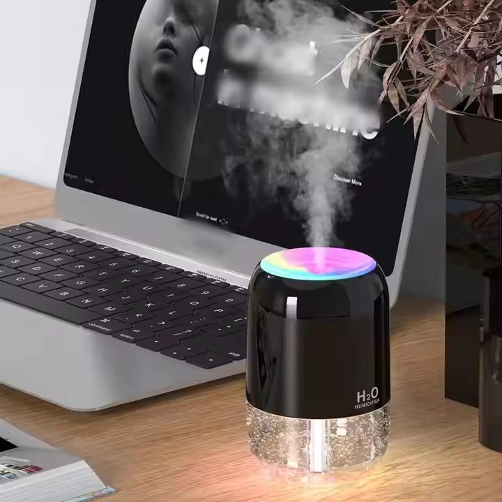 Desktop Dazzle 7 colores LED Light Spray 300ml Humidificador de aire para automóvil